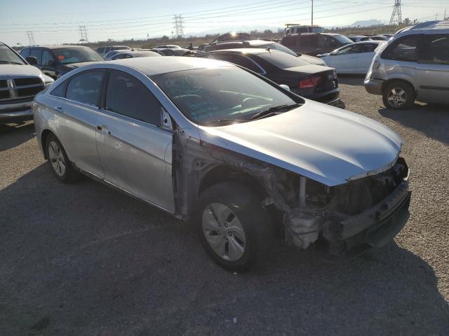 Photo 4 from auction – 2013 HYUNDAI SONATA HYB with VIN KMHEC4A45DA082745