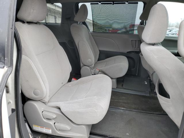 Photo 11 from auction – 2015 TOYOTA SIENNA LE with VIN 5TDJK3DC1FS124563