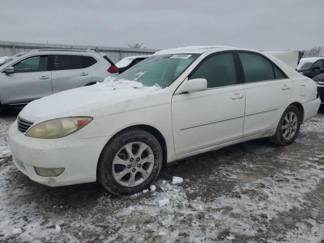 Photo 1 from auction – 2005 TOYOTA CAMRY LE with VIN 4T1BF30K55U084371
