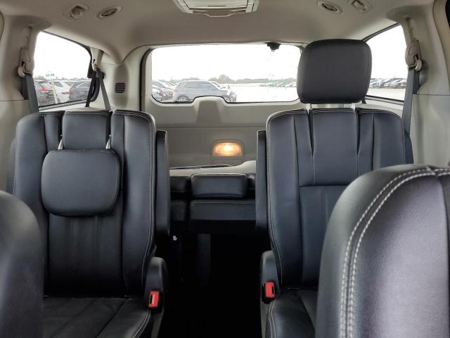 Photo 10 from auction – 2015 CHRYSLER TOWN & COU with VIN 2C4RC1BG1FR534296