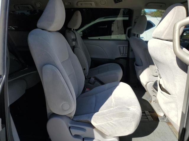 Photo 11 from auction – 2015 TOYOTA SIENNA LE with VIN 5TDKK3DC8FS591435