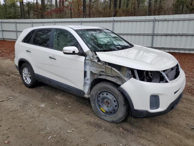 Photo 4 from auction – 2014 KIA SORENTO LX with VIN 5XYKT3A69EG471196