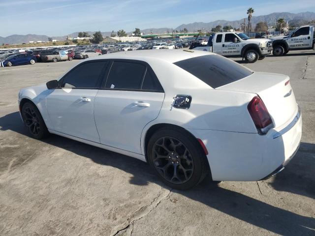 Photo 2 from auction – 2019 CHRYSLER 300 S with VIN 2C3CCABG3KH537968