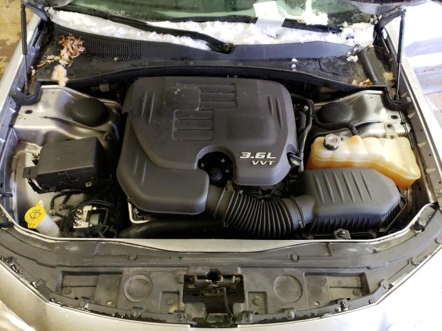 Photo 11 from auction – 2017 CHRYSLER 300 LIMITE with VIN 2C3CCARG5HH539025