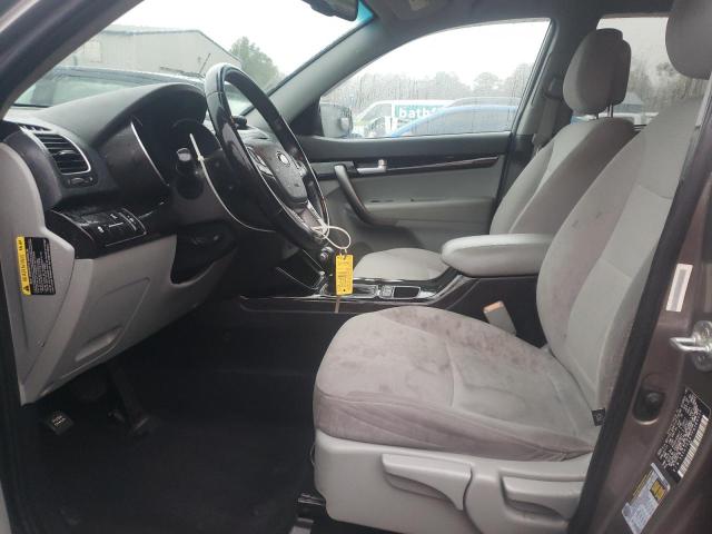 Photo 7 from auction – 2015 KIA SORENTO LX with VIN 5XYKTCA67FG584503