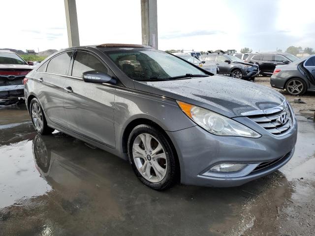 Photo 4 from auction – 2013 HYUNDAI SONATA SE with VIN 5NPEC4AC4DH548685