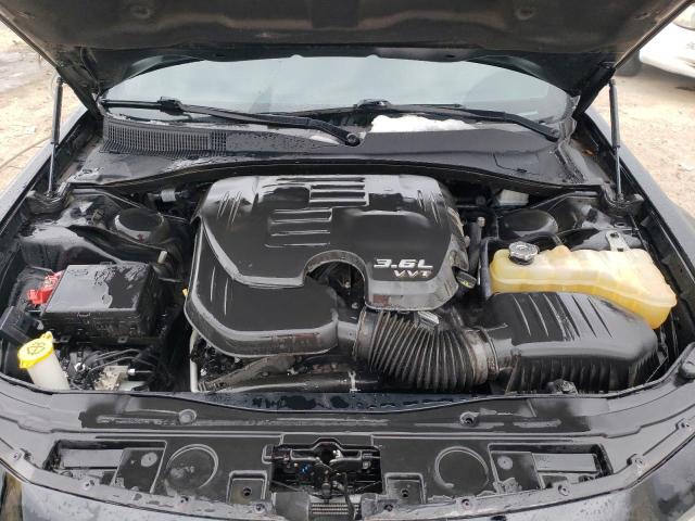 Photo 11 from auction – 2018 CHRYSLER 300 S with VIN 2C3CCABG0JH301695