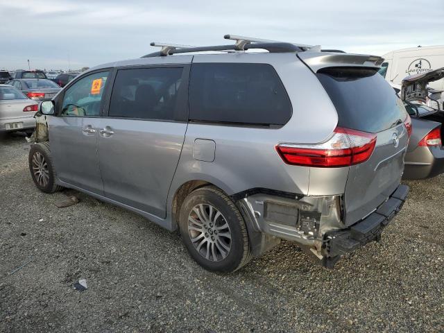 Photo 2 from auction – 2018 TOYOTA SIENNA XLE with VIN 5TDYZ3DC4JS925099