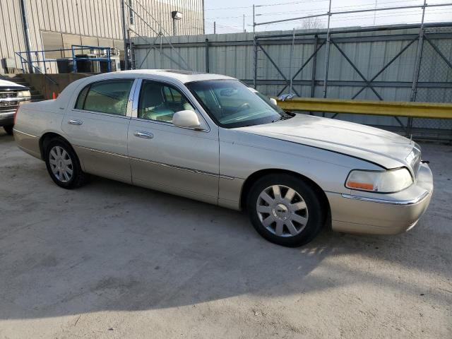 Photo 4 from auction – 2004 LINCOLN TOWN CAR U with VIN 1LNHM83W84Y641759