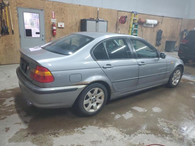 Photo 3 from auction – 2005 BMW 325 I with VIN WBAEV33475KX09427