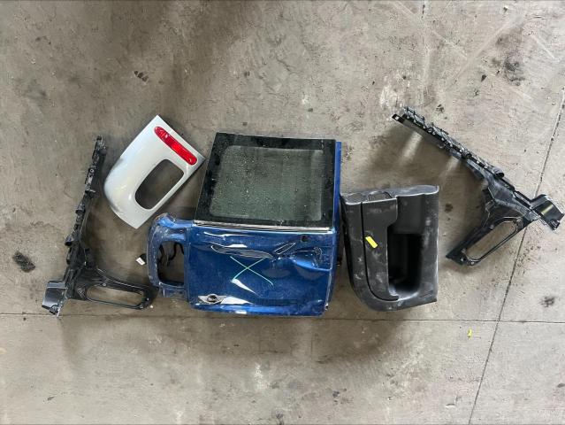 Foto 12 de la subasta – 2008 MINI COOPER CLU con VIN WMWML335X8TN67809
