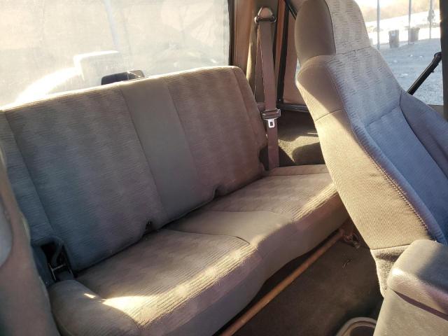 Photo 10 from auction – 2005 JEEP WRANGLER X with VIN 1J4FA39S85P324254