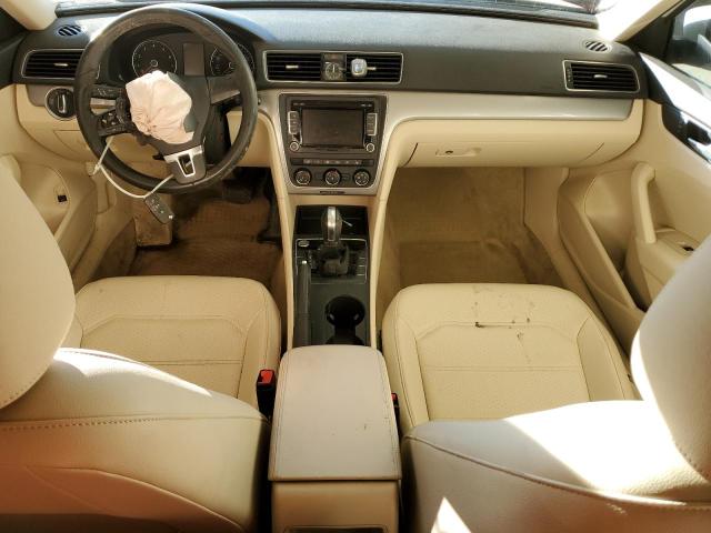 Photo 8 from auction – 2015 VOLKSWAGEN PASSAT S with VIN 1VWAT7A3XFC105890