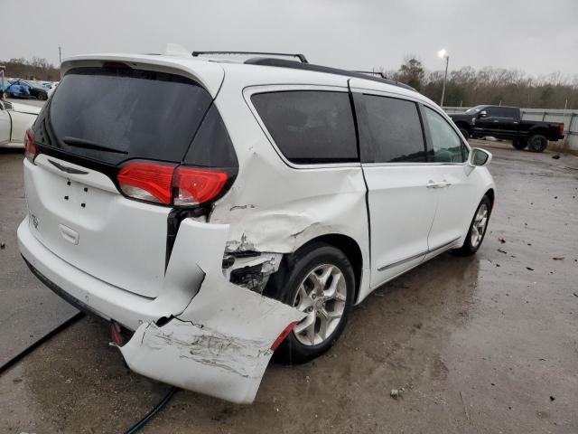 Photo 3 from auction – 2017 CHRYSLER PACIFICA T with VIN 2C4RC1BG1HR846699