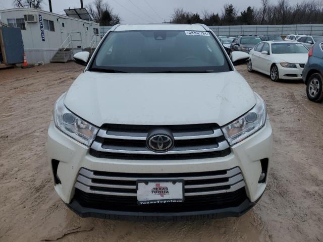 Photo 5 from auction – 2017 TOYOTA HIGHLANDER with VIN 5TDKZRFH9HS515264