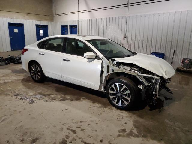 Photo 4 from auction – 2017 NISSAN ALTIMA 2.5 with VIN 1N4AL3AP5HC180956