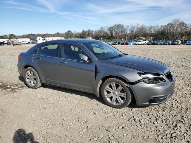 Photo 4 from auction – 2013 CHRYSLER 200 LX with VIN 1C3CCBABXDN669339