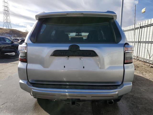Photo 6 from auction – 2019 TOYOTA 4RUNNER SR with VIN JTEBU5JR3K5669291