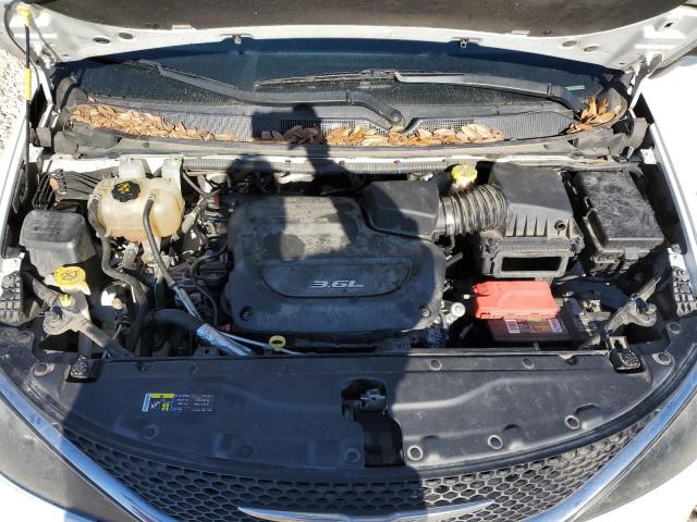 Photo 12 from auction – 2017 CHRYSLER PACIFICA L with VIN 2C4RC1CG1HR634206