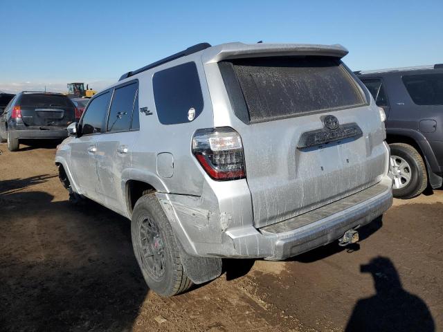 Photo 2 from auction – 2020 TOYOTA 4RUNNER SR with VIN JTEBU5JR3L5775032