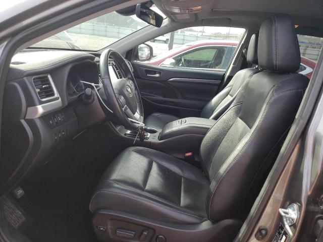 Photo 7 from auction – 2017 TOYOTA HIGHLANDER with VIN 5TDDZRFH0HS430743