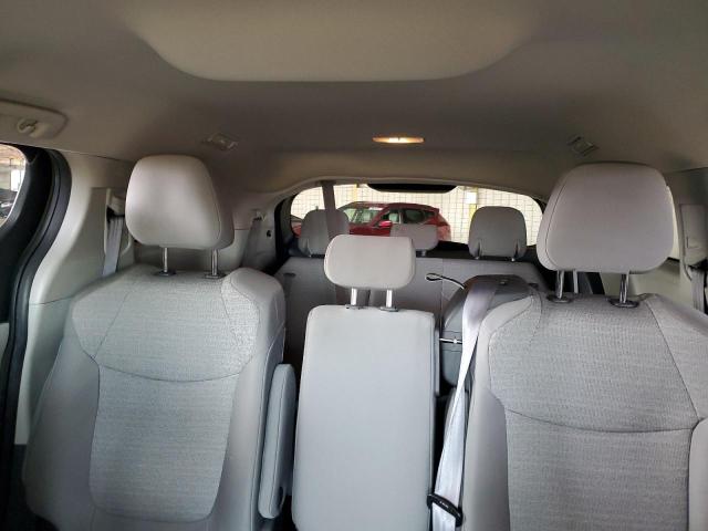 Photo 10 from auction – 2021 TOYOTA SIENNA LE with VIN 5TDKRKEC2MS067229