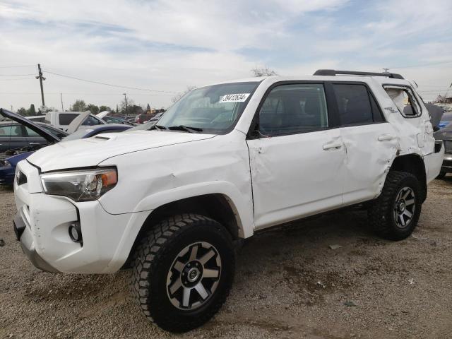 TOYOTA 4RUNNER SR 2019 with VIN JTEBU5JR0K5691894 - Photo from auction
