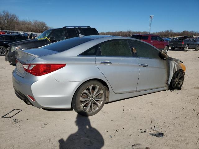 Photo 3 from auction – 2014 HYUNDAI SONATA SE with VIN 5NPEC4ABXEH826157