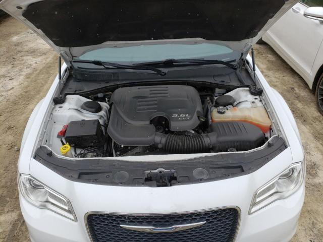 Photo 11 from auction – 2015 CHRYSLER 300 LIMITE with VIN 2C3CCAAG9FH781289