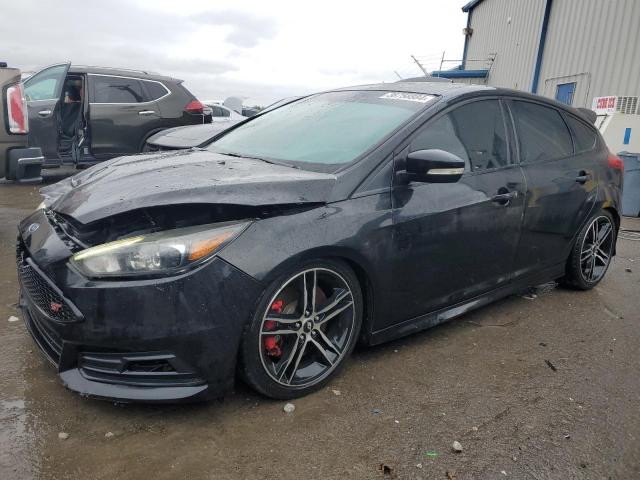 FORD FOCUS ST 2015 with VIN 1FADP3L9XFL261139 - Photo from auction