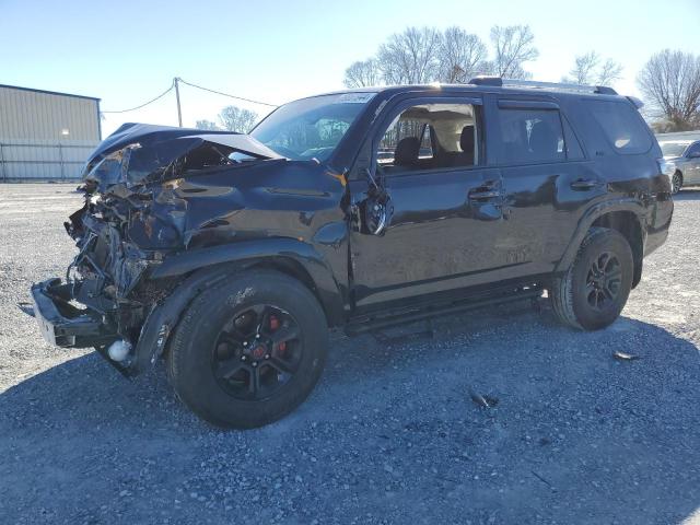 TOYOTA 4RUNNER SR 2019 with VIN JTEZU5JR0K5201145 - Photo from auction