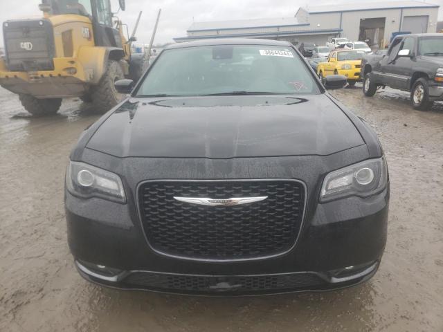 Photo 5 from auction – 2019 CHRYSLER 300 S with VIN 2C3CCABG6KH666268