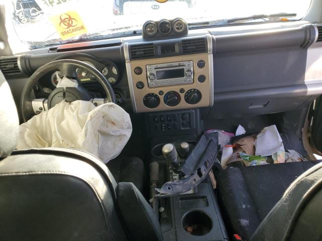 Photo 8 from auction – 2011 TOYOTA FJ CRUISER with VIN JTEBU4BF6BK111418