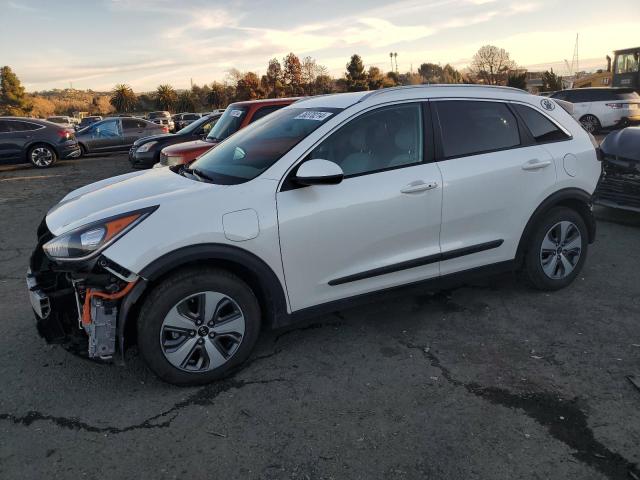KIA NIRO LX 2018 with VIN KNDCM3LD8J5163937 - Photo from auction