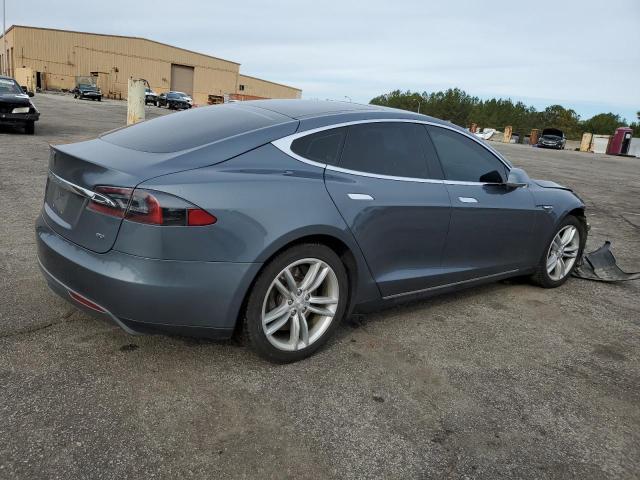 Photo 3 from auction – 2013 TESLA MODEL S with VIN 5YJSA1CGXDFP24273