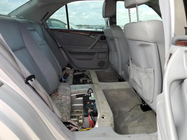 Zdjęcie 10 z aukcji – 2000 MERCEDES-BENZ E 320 z VIN WDBJF65J2YB089608