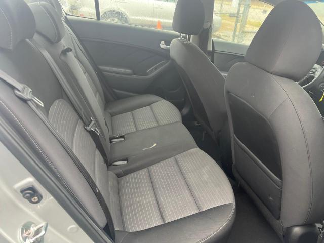 Photo 6 from auction – 2017 KIA FORTE LX with VIN 3KPFL4A79HE023557