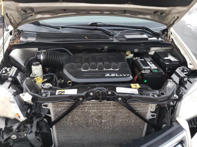 Photo 12 from auction – 2013 CHRYSLER TOWN & COU with VIN 2C4RC1BG0DR721008