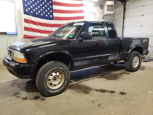 GMC SONOMA 2003 with VIN 1GTCT19X438286676 - Photo from auction