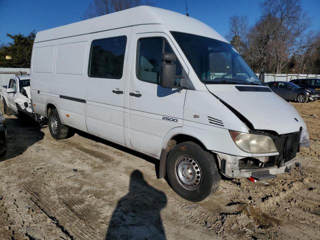 Photo 4 from auction – 2005 SPRINTER 2500 SPRIN with VIN WD2PD744655752674