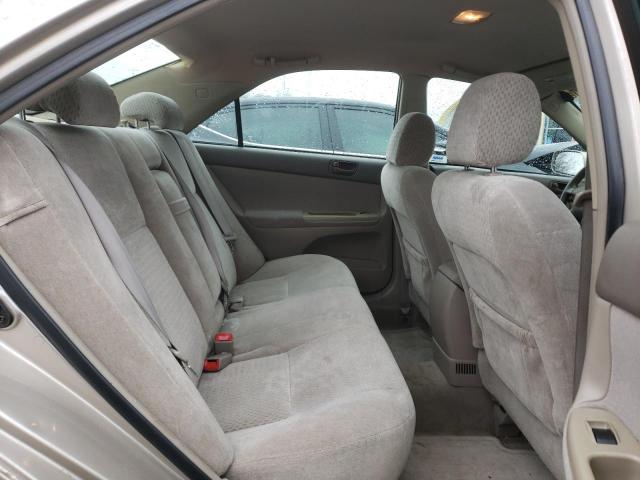 Photo 10 from auction – 2004 TOYOTA CAMRY LE with VIN 4T1BF30K04U586638