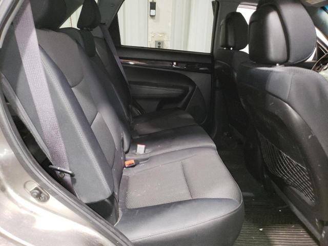 Photo 10 from auction – 2011 KIA SORENTO with VIN 5XYKTCA12BG118024