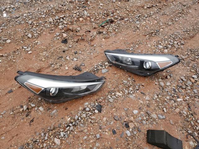 Photo 13 from auction – 2017 HYUNDAI TUCSON LIM with VIN KM8J3CA28HU302195