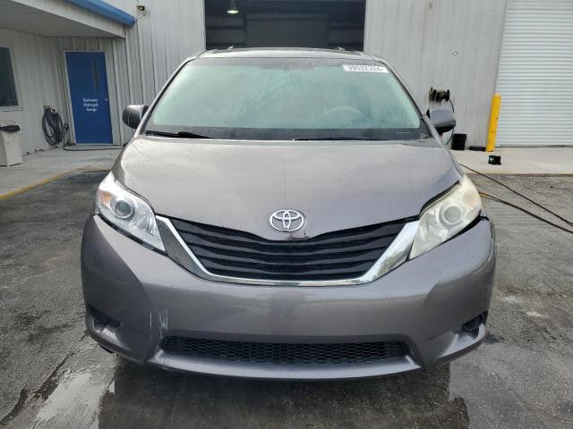 Photo 5 from auction – 2011 TOYOTA SIENNA LE with VIN 5TDKK3DCXBS138573