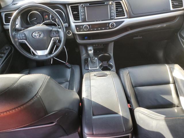 Photo 8 from auction – 2017 TOYOTA HIGHLANDER with VIN 5TDJZRFH4HS409204
