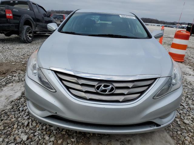 Photo 5 from auction – 2013 HYUNDAI SONATA SE with VIN 5NPEC4AB1DH800805