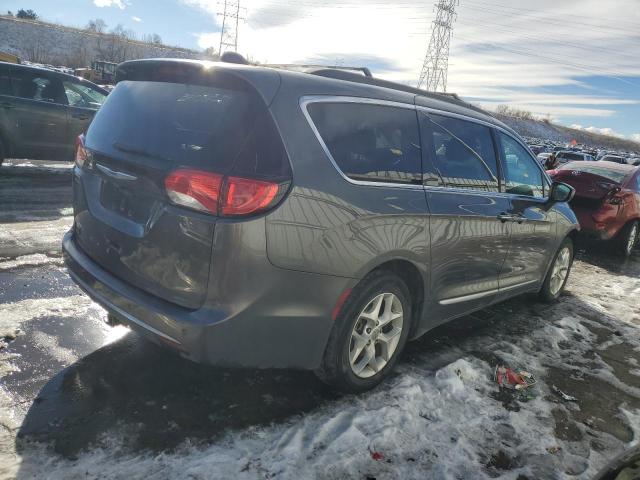 Photo 3 from auction – 2017 CHRYSLER PACIFICA T with VIN 2C4RC1BGXHR810476