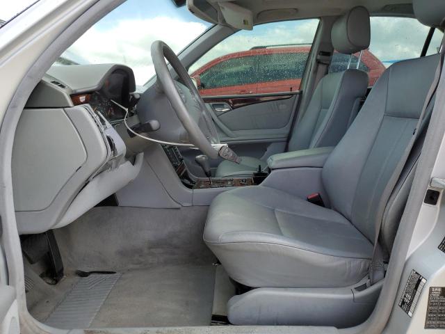 Photo 7 from auction – 2000 MERCEDES-BENZ E 320 with VIN WDBJF65J2YB089608