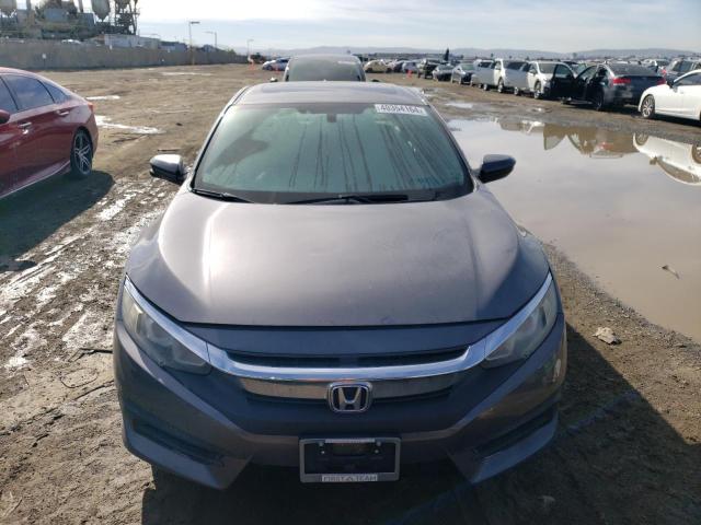 صورة رقم 5 من المزاد - 2017 HONDA CIVIC EX مع VIN 19XFC2F71HE027387