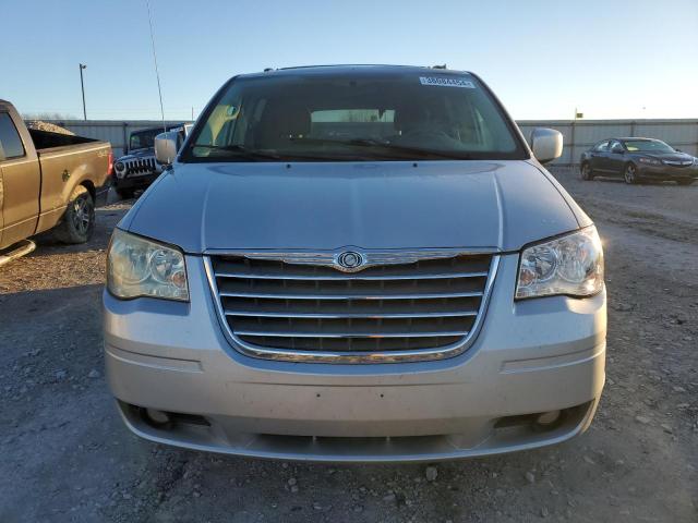 Photo 5 from auction – 2010 CHRYSLER TOWN & COU with VIN 2A4RR5D19AR300814